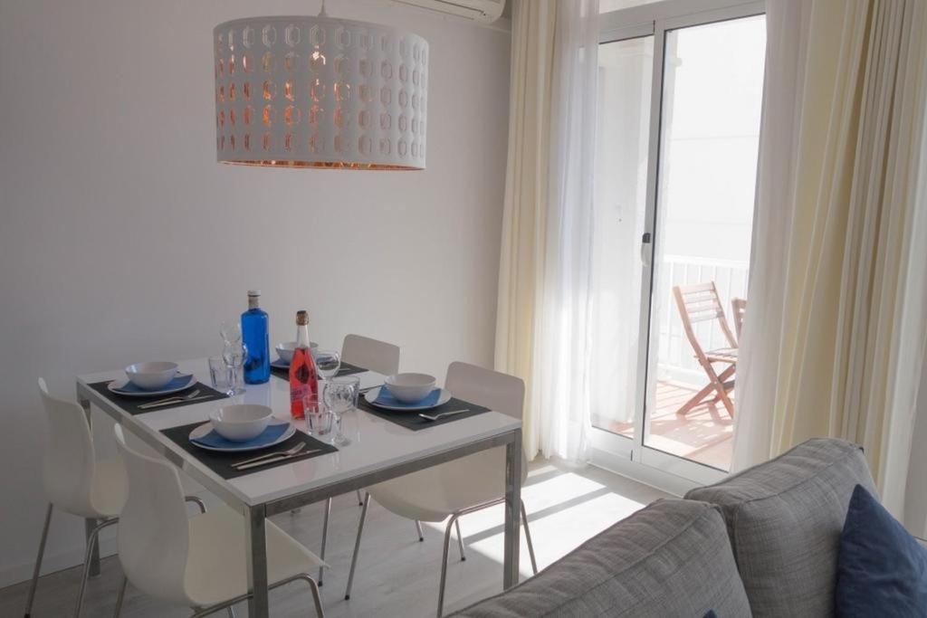 Warm Sands Apartment By Hello Homes Sitges Ngoại thất bức ảnh
